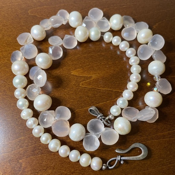 Jewelry - vintage real pearls and rose quartz statement necklace with sterling silver hook